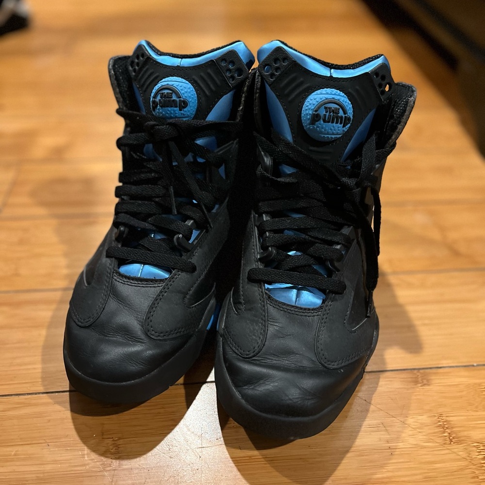 Reebok Black and Blue Athletic Shoes